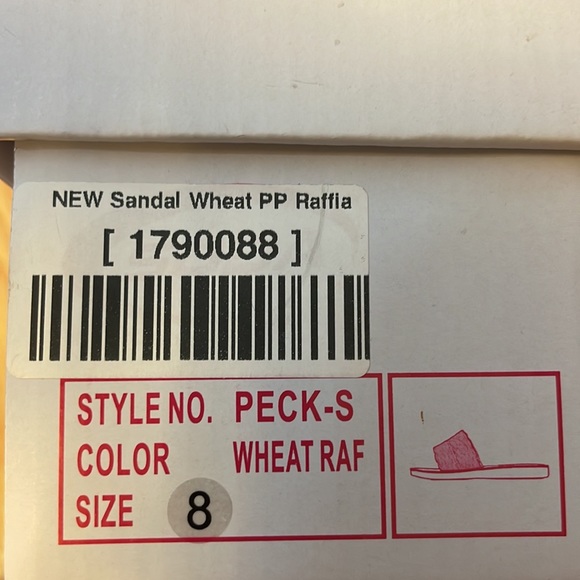 Soda Women’s Slide Sandals - NWB - Picture 7 of 9